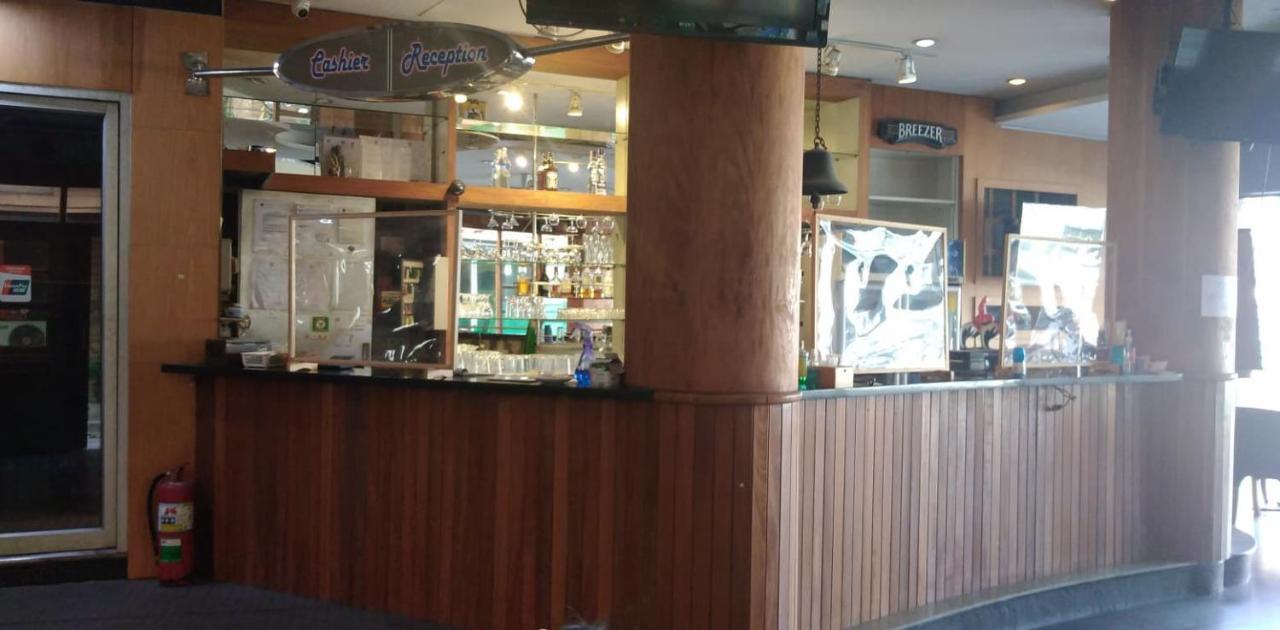 ホテル ベスト コーナー パタヤ パッタヤー エクステリア 写真
